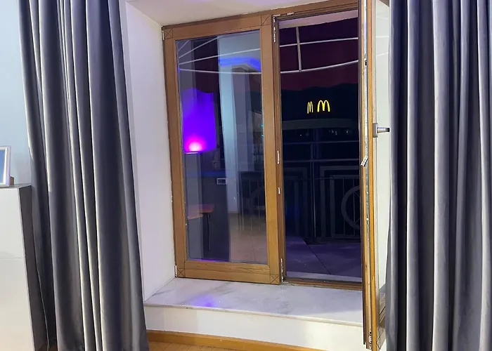 Penthous Party Sky Bar Old * 布加勒斯特